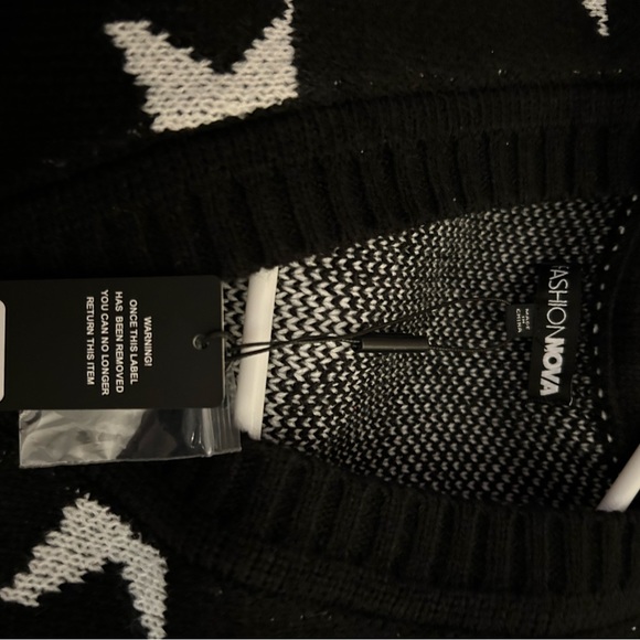 New- Fashion Nova black & White Cardigan - Picture 3 of 5